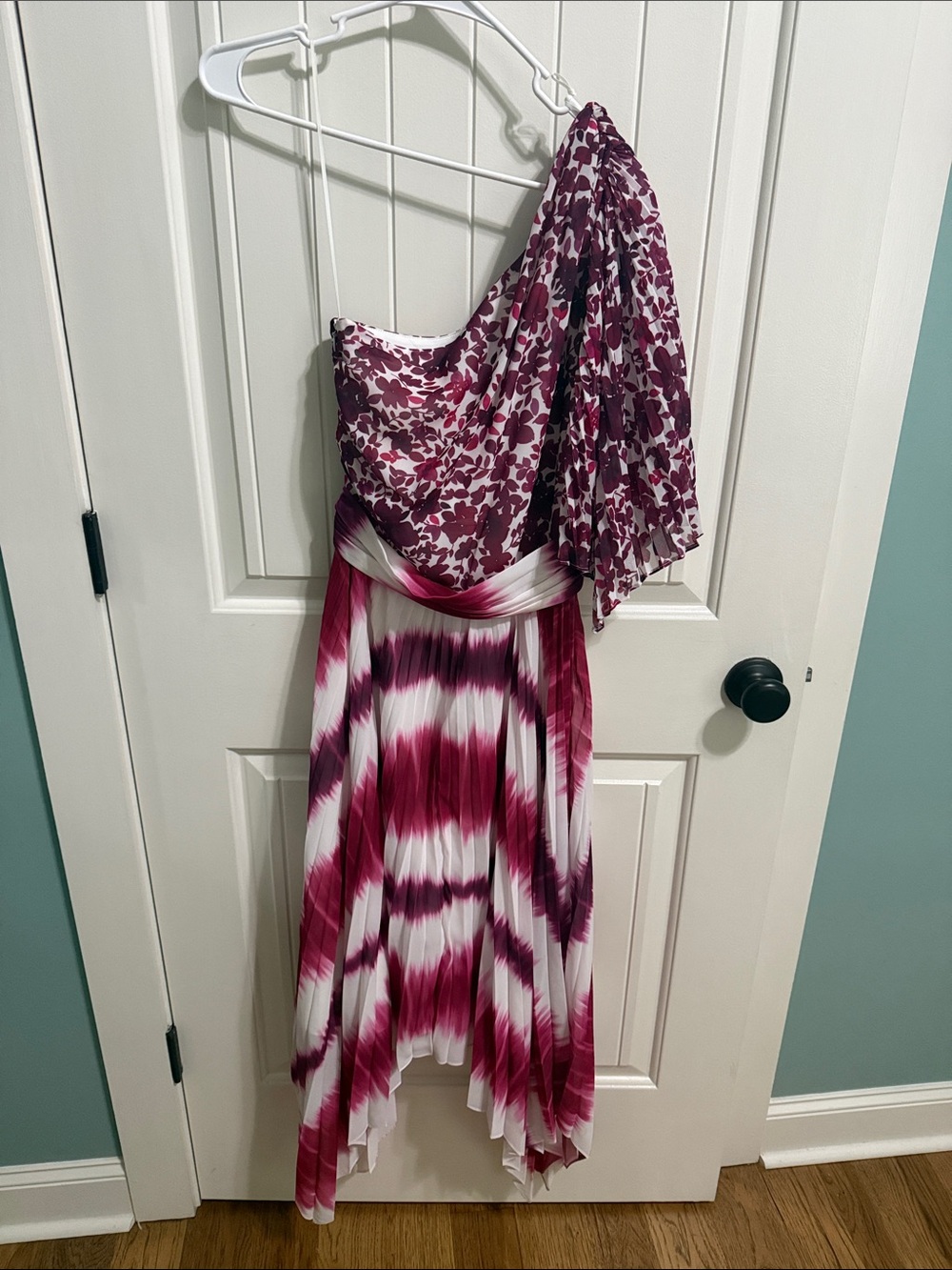 AMUR Saanvi One Shoulder Floral Ombré Handkerchief Hem Midi Dress Size 0